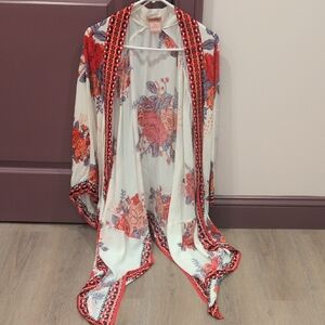 Flying Tomato White Kimono with Red and Blue Floral Design